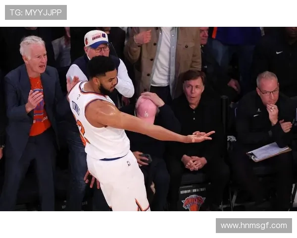 布伦森23分7助攻10篮板唐斯砍下15分10篮板尼克斯大胜森林狼