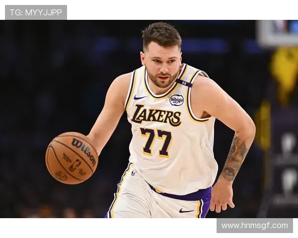 东契奇砍38+6+7难阻局势湖人强势击退黄蜂取关键胜利